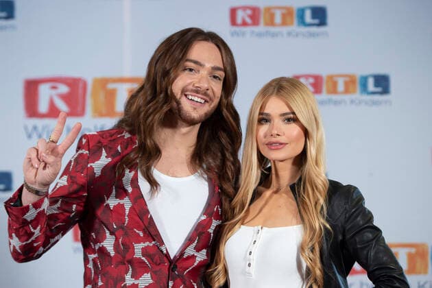 Riccardo SIMONETTI, Pamela REIF, Model, Portraet, Porträt, Portrait, Angeschnittenes Einzelbild, Einzelmotiv, 24. RTL Spendenmarathon Wir helfen Kindern , Fernsehen, 21.-22.11.2019. *** Riccardo SIMONETTI, Pamela REIF, Model, Portrait, Portrait, Portrait, Single image, Single motif, 24 RTL Spendenmarathon Wir helfen Kindern , Television, 21 22 11 2019