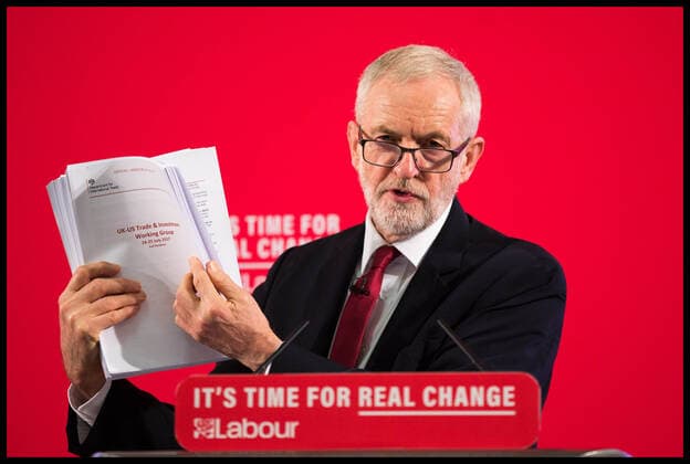 Bilder des Jahres 2019, News 11 November News Themen der Woche KW48 News Bilder des Tages . 27 11 2019. London, United Kingdom. Jeremy Corbyn delivers NHS statement. Labour Leader Jeremy Corbyn delivers major statement on the NHS, Church House, Westminster.  xMartynxWheatleyx xi-Imagesx IIM-20472-0007