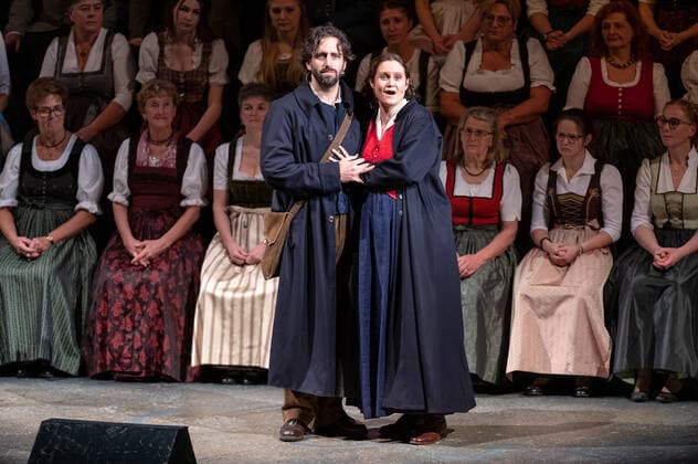 Bilder des Jahres 2019, Entertainment 11 November Entertainment Themen der Woche KW48 SALZBURGER ADVENTSINGEN - Bernhard Teufl als Josef und Simone Vierlinger als Maria am 27.11.2019 während der Fotoprobe des - SALZBURGER ADVENTSINGEN - Großes Festspielhaus, Salzburg, Österreich - Foto: ERNST WUKITS - *** SALZBURGER ADVENTSINGEN Bernhard Teufl as Josef and Simone Vierlinger as Maria on 27 11 2019 during the photo rehearsal of the SALZBURGER ADVENTSINGEN Großes Festspielhaus, Salzburg, Austria Photo ERNST WUKITS