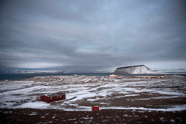 (ARKIV) Thulebasen (Thule Air Base) i Groenland, 9. Oktober 2019. Arktis topper i ny efterretningsrapport listen over danske risikoomraader. Danmark bliver i stigende grad klemt mellem USA, Rusland og Kina, lyder det. Det skriver Ritzau, torsdag den 28. november 2019.. , Thule Denmark Copyright: RitzauxScanpix IdaxGuldbaekxArentsenx COP999 spdk20191128-164440-L