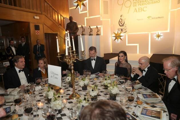 Spain s King Felipe VI (C-L) and Queen Letizia (3-R); writer Gabriel Albiac (2-R) and businessman Jose Luis Corripio (R) at 99th Mariano de Cavia , Luca de Tena and Mingote ABC Journalism Award held in Madrid, Spain, 03 December 2019. Spain s Royal couple chair the 99th Mariano de Cavia , Luca de Tena and Mingote ABC Journalism Award !ACHTUNG: NUR REDAKTIONELLE NUTZUNG!  Copyright: xJuanjoxMartinx GRAF2784 20191203-637110048011380521