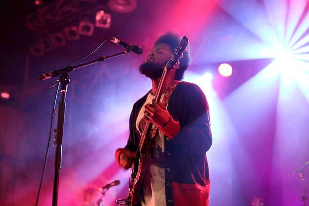 Entertainment Bilder des Tages Michael Kiwanuka bei einem Konzert im Huxleys Neue Welt in Berlin, 3. Dezember 2019. Konzert von Michael Kiwanuka in Berlin