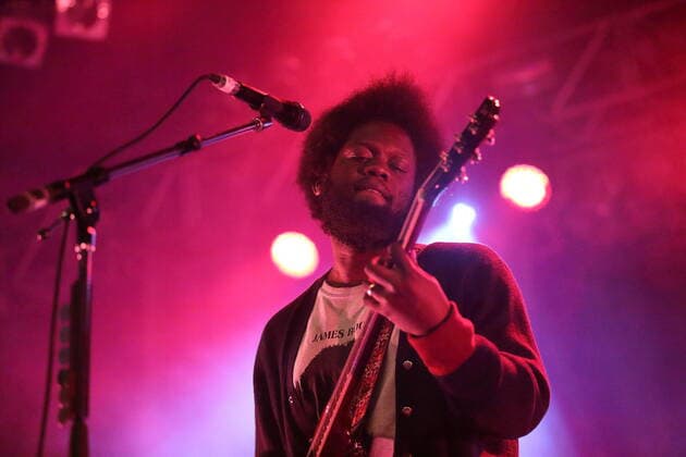 Michael Kiwanuka bei einem Konzert im Huxleys Neue Welt in Berlin, 3. Dezember 2019. Konzert von Michael Kiwanuka in Berlin