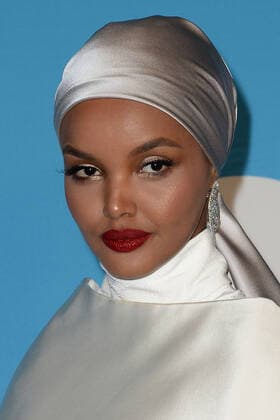 December 3, 2019, New York, NY, USA: December 3, 2019 New York City..Halima Aden arriving to the 15th Annual UNICEF Snowflake Ball on December 3, 2019 in New York City. New York USA  - ZUMAny1_ 20191203_zaf_ny1_096 Copyright: xKristinxCallahanx