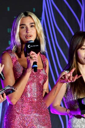 Dua Lipa bei der Verleihung der Mnet Asian Music Awards 2019 im Nagoya Dome. Nagoya, 04.12.2019