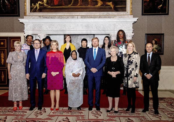 Bilder des Jahres 2019, Entertainment 12 Dezember Entertainment Bilder des Tages 04-12-2019 Award Queen Maxima and King Willem-Alexander and Princess Mabel and Princess Beatrix and Prince Constantijn and Princess Laurentien and Ila Kasem and de heer M. de Rivero during the Prince Claus award 2019 in Amsterdam on your ftp Artist Kamala Ibrahim Ishag from Sudan received the award.  Copyright: xPPEx