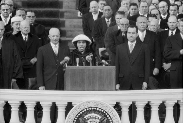 USWahl2024, die großen Präsidenten, Dwight D. Eisenhower Marian Anderson performing at during Inauguration of U.S. President Dwight Eisenhower and Vice President Richard Nixon, Washington, D.C., USA, photographer Warren K. Leffler, January 21, 1957  Copyright: xCircaxImagesx ghi-circa07540