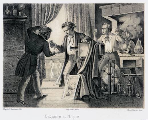 DAGUERRE J. Biographie Louis Jacques Mande DAGUERRE (1787-1851) et Nicephore NIEPCE. Illustration d Albert CHEREAU (19 s.) pour Les grands inventeurs anciens et modernes pae Alfred DES ESSARTS vers 1875. Credit : Coll. Grob KHARBINE-TAPABOR. *** DAGUERRE J Biography Louis Jacques Mande DAGUERRE 1787 1851 and Nicephore NIEPCE Illustration by Albert CHEREAU 19 s for Les grands inventeurs anciens et modernes pae Alfred DES ESSARTS circa 1875 Credit Coll Grob KHARBINE TAPABOR  KH31434