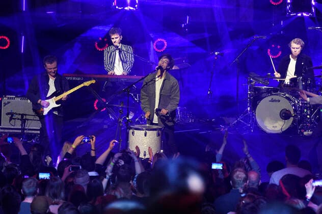 Giant Rooks live bei der 20. Verleihung der 1Live Krone 2019 in der Jahrhunderthalle. Bochum, 05.12.2019