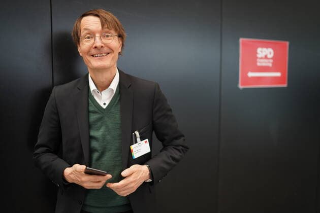 SPD GER, Berlin, 20191206, SPD Parteitag in Berlin, Prof. Dr. Karl Lauterbach *** SPD GER, Berlin, 20191206, SPD Party Congress in Berlin, Prof Dr Karl Lauterbach