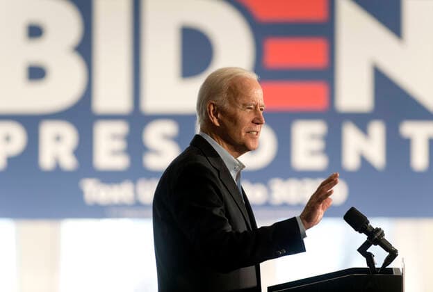 Bilder des Jahres 2019, News 12 Dezember News Bilder des Tages Dec.06, 2019 - Cedar Rapids, Iowa, U.S. - Vice President JOE BIDEN holds a community event at Ushers Ferry Historic Village during his No Malarkey bus tour of Iowa. Cedar Rapids U.S. - ZUMAce6_ 20191206_zaf_ce6_006 Copyright: xBrianxCahnx
