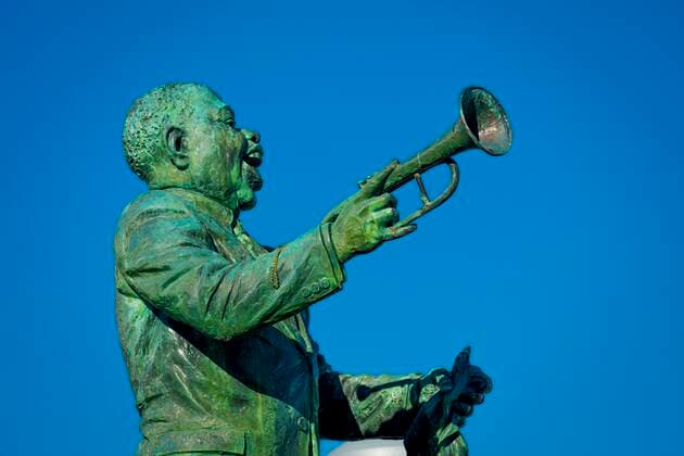 APRIL 26, 2019 NEW ORLEANS, LOUISIANA, USA - Louis D. Armstrong - Satchmo - Statue honoring the most famous American Musician of 20th Century, Algiers Point, New Orleans, LA  Copyrightx2019xJoexSohm,xwww.joesohm.com.xAllxRightsxReserve 929_09_voahd-79-423
