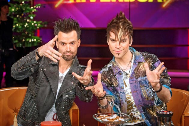 Bilder des Jahres 2019, Entertainment 12 Dezember Entertainment Bilder des Tages MDR - Riverboat. Ehrlich Brothers anläßlich der Aufzeichnung der MDR - Talkshow Riverboat am 06.12.2019 im Studio 3 der Mediacity Leipzig. 20191206SFL0035 *** MDR Riverboat Ehrlich Brothers on the occasion of the recording of the MDR talk show Riverboat on 06 12 2019 in Studio 3 of the Mediacity Leipzig 20191206SFL0035