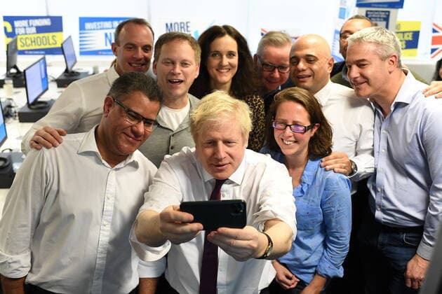 Bilder des Jahres 2019, News 12 Dezember News Bilder des Tages . 08 12 2019. London, United Kingdom. Boris Johnson General Election Campaign Day 29. Britain s Prime Minister Boris Johnson joins other cabinet members at the Conservative party Campaign HQ in central London, on day 29 of his General Election Campaign.  xAndrewxParsonsx xi-Imagesx IIM-20532-0003