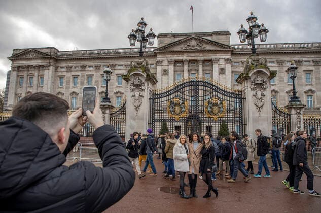 Buckingham Palace, Winter, Touristen, London, Grossbritannien,