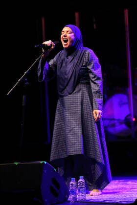 Sinead O Connor bei einem Konzert im Admiralspalast in Berlin, 8. Dezember 2019. Sinead O Connor im Admiralspalast