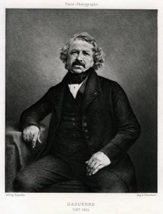 DAGUERRE Portrait de DAGUERRE (1787-1851) d apres un daguereotype paru dans Paris-Photographe de 1891. Credit : Coll. Brice KHARBINE-TAPABOR. *** DAGUERRE Portrait of DAGUERRE 1787 1851 from a daguereotype published in Paris Photographe de 1891 Credit Collice Brice KHARBINE TAPABOR  KH94428