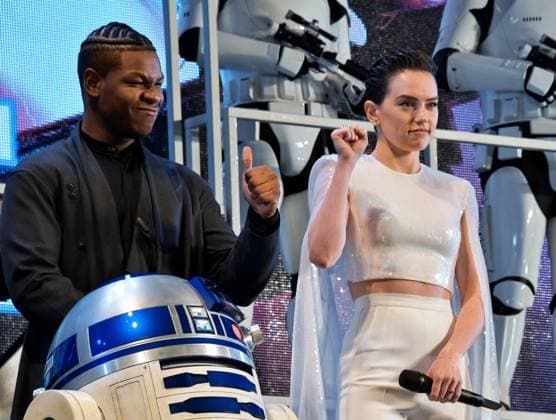 Actor John Boyega(L) and Daisy Ridley attend the Japan premiere for the film Star Wars: The Rise of Skywalker in Tokyo, Japan on Wednesday, December 11, 2019. This film will open on December 20th in the world. Prior to this, special screening will be held at Hokkaido, Tokyo, Aichi, Osaka and Fukuoka in Japan on December 19th.  TKP2019121208 KEIZOxMORI
