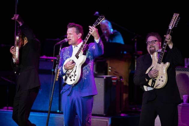 December 8, 2019, Nashville, Indiana, USA: Chris Isaak Performs at the Brown County Music Center in Nashville, Indiana on December 8, 2019. Nashville USA - ZUMAo69_ 20191208_zap_o69_017 Copyright: xLoraxOlivex
