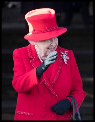. 25 12 2019. Sandringham, United Kingdom. Queen Elizabeth II leaving the Christmas Day church service at Sandringham in Norfolk, United Kingdom.  xStephenxLockx xi-Imagesx IIM-20597-0074