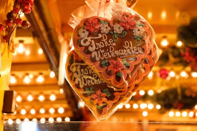 u.B.z. Eindruecke vom Weihnachtsmarkt in Duesseldorf 2019 am Niederrhein. Weihnachtsmarkt in Duesseldorf am Rhein. *** u e.g. impressions from the Christmas market in Duesseldorf 2019 at the Niederrhein Christmas market in Duesseldorf on the Rhine