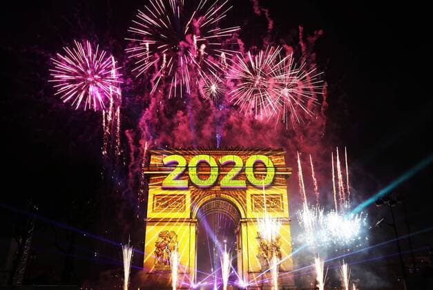 (200101) -- PARIS, Jan. 1, 2020 -- Fireworks illuminate the sky over the Arc de Triomphe during the New Year s celebrations on the Champs Elysees in Paris, France, on Jan. 1, 2020. ) FRANCE-PARIS-ARC DE TRIOMPHE-FIREWORKS GaoxJing 