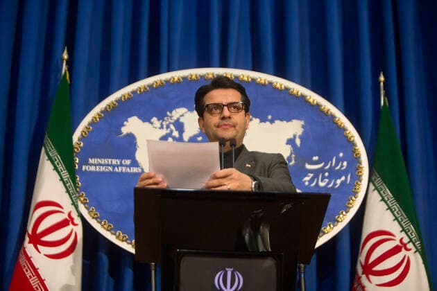 Bilder des Jahres 2020, News 01 Januar News Themen der Woche KW01 News Bilder des Tages (200106) -- TEHRAN, Jan. 6, 2020 -- Iranian Foreign Ministry spokesman Abbas Mousavi attends a press conference in Tehran, Iran, on Jan. 5, 2020. Abbas Mousavi on Sunday criticized as unconstructive some Europeans stances over the recent U.S. assassination of a senior Iranian military commander. (Photo by Xinhua) IRAN-TEHRAN-FM SPOKESMAN-PRESS CONFERENCE AhmadxHalabisaz 