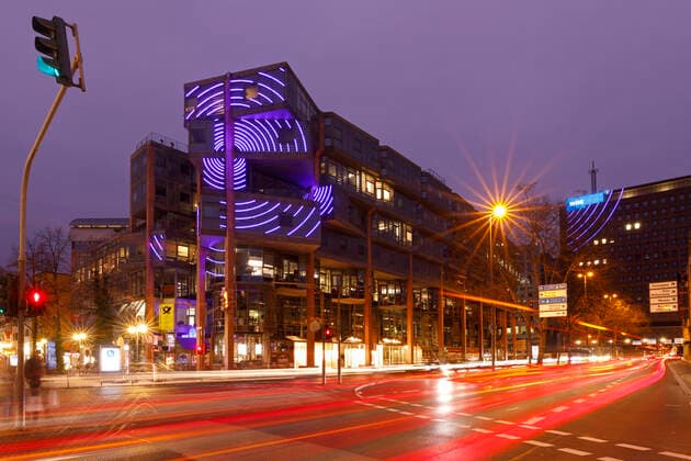 Architektur von Gottfried Böhm WDR-Zentrale in der Breite Straße, wo gegenüber am Montag Rechte aufs Dach des WDR-Funkhauses kletterten und ein Transparent gegen die GEZ entrollten. Köln, 05.01.2020 *** WDR headquarters in Breite Straße, where on Monday rights climbed onto the roof of the WDR broadcasting centre and a banner against the GEZ was unrolled Cologne, 05 01 2020 Foto:xC.xHardtx xFuturexImage