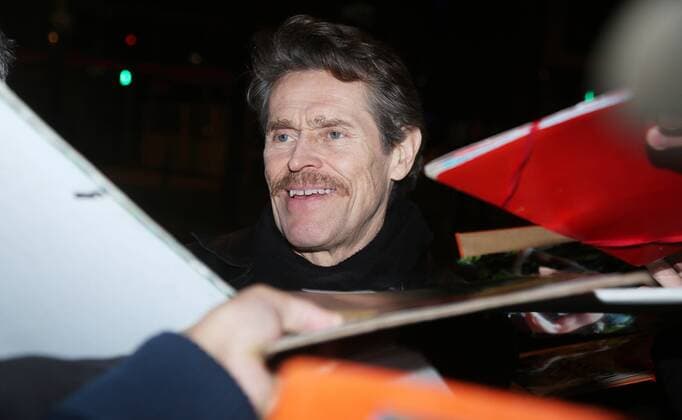Bilder des Jahres 2020, Entertainment 01 Januar L acteur americain Willem Dafoe CELEBRITES : l acteur americain Willem Dafoe arrive a la premiere du film Tommaso au MK2 Bibliotheque - Paris - 07 01 2020 JonathanRebboah Panoramic  PESRK24022012