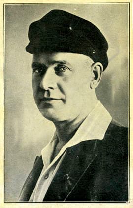 THALMANN Ernst Portrait d Ernst THAELMANN (1886-1944). Carte postale vers 1945. Credit : IM KHARBINE-TAPABOR. *** THALMANN Ernst Ernst THAELMANN Portrait 1886 1944 Postcard circa 1945 Credit IM KHARBINE TAPABOR  KH237463
