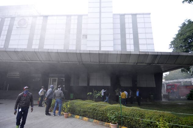NOIDA, INDIA - JANUARY 9: Smoke rises after a fire incident in the basement of ESIC Hospital at Sector 24 on January 9, 2020 in Noida, India. (Photo by Sunil Ghosh Hindustan Times) Fire At Noida ESIC Hospital