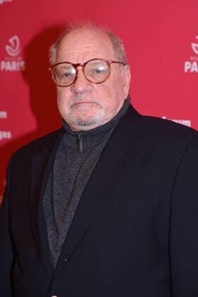 William Dafoe honors Paul Schrader in Paris. Retrospectuve Paul Schrader au forum des Images en presence de Willem Dafoe. 249629 2020-01-09 Paris France Dafoe, Willem  Copyright: xSergexArnalx xStarfacex STAR_249629_006