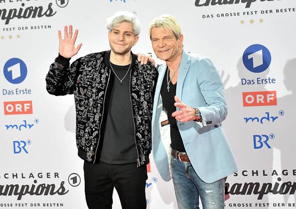 11.01.2020, xlakx, Entertainment Musik, Schlagerchampions - Das große Fest der Besten emspor, v.l.Julian Reim und Matthias Reim bei der ARD Live TV-Show Schlagerchampions Das grosse Fest der Besten im Velodrom in Berlin am 11.01.2020 Berlin