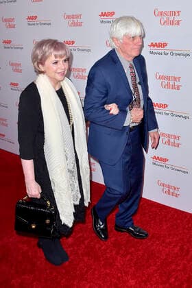 Linda Ronstadt and John Boylan bei der Verleihung der 19. Movies for Grownups Awards im Hotel Beverly Wilshire. Beverly Hills, 11.01.2020 *** Linda Ronstadt and John Boylan at the presentation of the 19 Movies for Grownups Awards at the Hotel Beverly Wilshire Beverly Hills, 11 01 2020 Foto:xD.xStarbuckx xFuturexImage