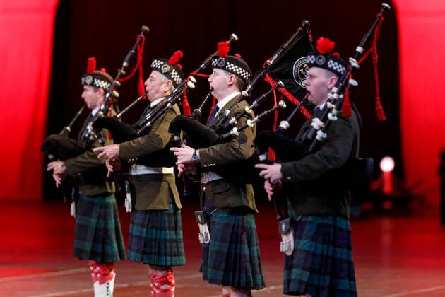 Teilnehmer aus Schottland der Musikparade 2020 in der Lanxess-Arena. Köln, 11.01.2020