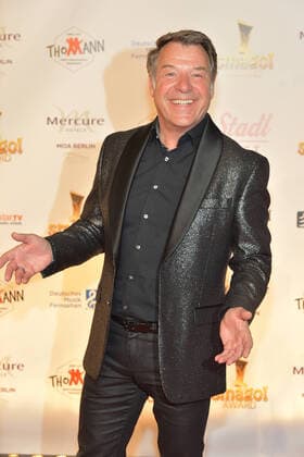 SMAGO AWARD zu 50 Jahre Hitparade Patrick LIndner Ankunft zur Preisverleihung SMAGO AWARD 2020 zu 50 Jahre Hitparade in Berlin am 12.01.2020