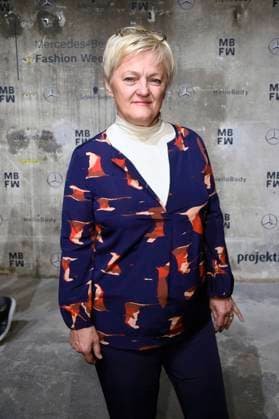 Entertainment Bilder des Tages Renate Künast bei der Neonyt Fashion Show im Rahmen der MBFW auf der Berlin Fashion Week Autumn Winter 2020 im Kraftwerk Berlin. Berlin, 14.01.2020 *** Renate Künast at the Neonyt Fashion Show as part of the MBFW at the Berlin Fashion Week Autumn Winter 2020 at Kraftwerk Berlin Berlin, 14 01 2020 Foto:xN.xKubelkax xFuturexImage