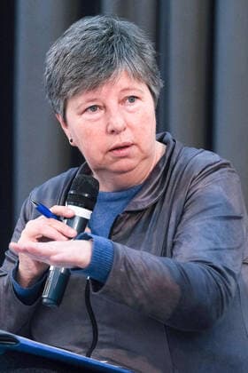 Katrin Lompscher,Stadtentwicklungssenatorin, bei Pressekonferenzzum Abschluss des Dialogverfahrens Städtebauliche Machbarkeitsstudie Zentral- und Landesbibliothek Berlin (ZLB) am Blücherplatz in der forum factory am 17.01.20 in Berlin Katrin Lompscher und Klaus Lederer bei Pressekonferenz in Berlin *** Katrin Lompscher, Senator for Urban Development, at a press conference to conclude the dialogue process on the urban feasibility study for the Central and State Library Berlin ZLB on Blücherplatz in the forum factory on 17 01 20 in Berlin Katrin Lompscher and Klaus Lederer at a press conference in Berlin