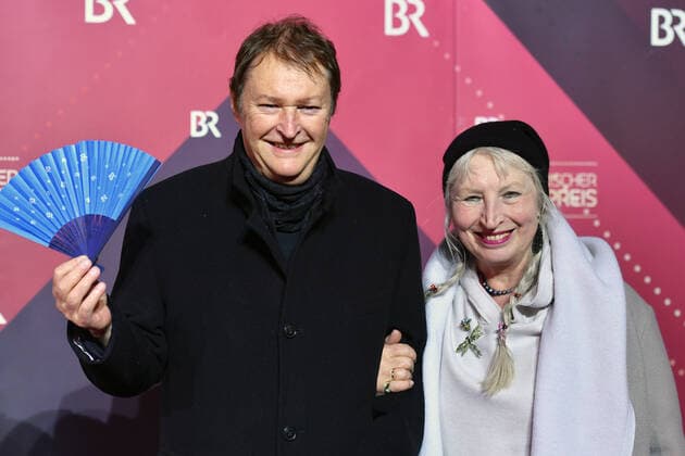 Hans Juergen BUCHNER (Musiker), mit Ehefrau Ulrike BOEGLMUELLER. 41.Bayerischer Filmpreis 2019-Red Carpet,Roter Teppich,am 17.01.2019 im Prinzregententheater in Muenchen.