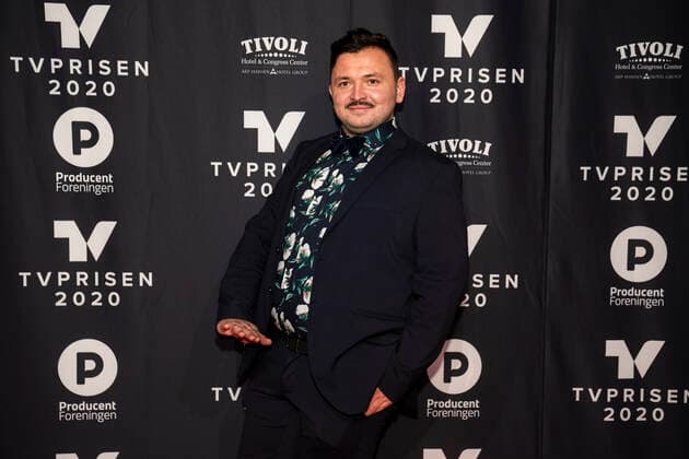 send2net Umut Sakarya paa den roede loeber ved TV prisen 2020 paa Tivoli Hotel & Cogress Center i Koebenhavn, loerdag den 18. Januar 2020. , Copenhagen Denmark Copyright: MartinxSylvestx cop101 spdk20200118-204238-L
