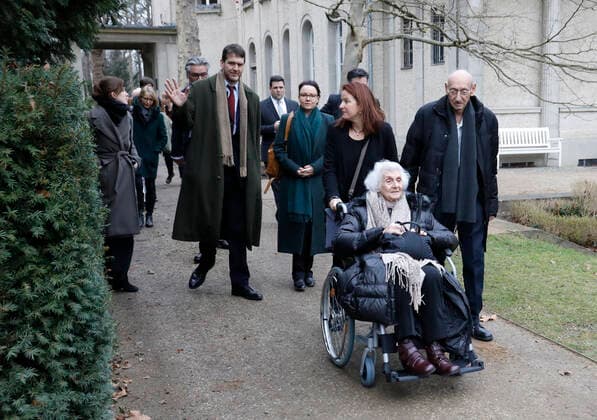Dr. Hans-Christian Jasch, Direktor des Hauses der Wannsee-Konferenz, Michelle-Jasmin Müntefering, Eva Fahidi, jüdisch-ungarische Auschwitz-Überlebende , Deutschland, Berlin, Eröffnung der Dauerausstellung Wannsee-Konferenz durch Michelle-Jasmin Müntefering, Staatsministerin im Auswärtigen Amt, 19.01.2020 *** Dr Hans Christian Jasch, Director of the House of the Wannsee Conference, Michelle Jasmin Müntefering, Eva Fahidi, Jewish Hungarian Auschwitz survivors, Germany, Berlin, opening of the permanent exhibition Wannsee Conference by Michelle Jasmin Müntefering, Minister of State at the Federal Foreign Office, 19 01 2020