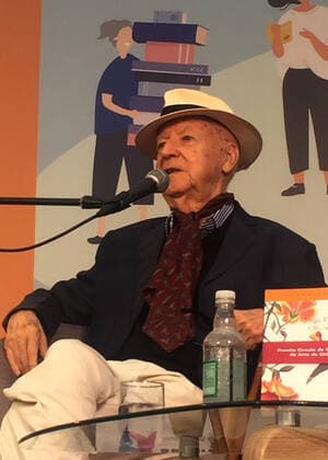 Santiago, 19 de enero de 2020 Jorge Edwards fue homenajeado por la Camara Chilena del Libro y presento su ultima novela. Camara Chilena del Libro via Aton Chile, Aton_389000 *** Santiago, January 19, 2020 Jorge Edwards was honored by the Chilean Book Chamber and presented his latest novel Camara Chilena del Libro via Aton Chile, Aton 389000  Copyright: CamaraxChilenaxdelxLibroxviaxAto