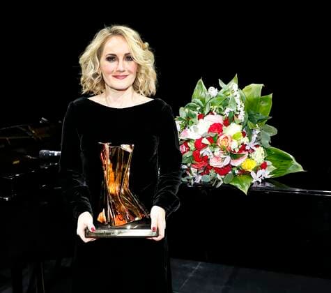 Verleihung des Publikumspreises des Berliner Theaterclubs an Katherine Mehrling in der Komischen Oper Berlin.