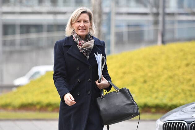 Angelika Niebler (Mitglied des Europäischen Parlaments), Einzelbild,angeschnittenes Einzelmotiv,Halbfigur,halbe Figur. CSU Vorstandssitzung in der CSU Zentrale in Muenchen am 20.01.2020 *** Angelika Niebler Member of the European Parliament, single picture, cut single motif, half figure, half figure CSU board meeting in the CSU headquarters in Munich on 20 01 2020