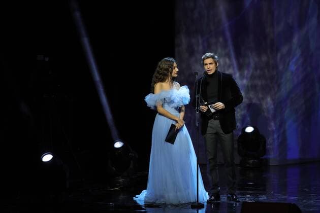 Spanish singer Ana Guerra (L) and Carlos Baute (R) of Venezuela during the Odeon Music Awards gala at the Royal Theater in Madrid, Spain, 20 January 2020. The Odeon awards honor the best Spanish albums and singers of the previous year. Odeon Music Awards Gala in Madrid !ACHTUNG: NUR REDAKTIONELLE NUTZUNG!  Copyright: xJuanJoxMartinx GRAF5116 20200120-637151592853798820