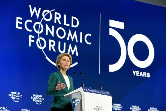 Bilder des Jahres 2020, News 01 Januar News Themen der Woche KW04 News Bilder des Tages (200122) -- DAVOS, Jan. 22, 2020 -- European Commission President Ursula von der Leyen speaks at the World Economic Forum (WEF) annual meeting in Davos, Switzerland, Jan. 22, 2020. ) SWITZERLAND-DAVOS-WEF ANNUAL MEETING-URSULA VON DER LEYEN GuoxChen 