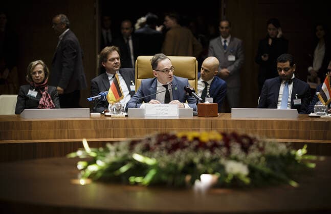 Bilder des Jahres 2020, News 01 Januar News Themen der Woche KW04 News Bilder des Tages Bundesaussenminister Heiko Maas, SPD, aufgenommen im Rahemn der Teilnahme an der Auâˆöüenminister-Konferenz der Libyen Anrainerstaaten in Algier. 23.01.2020. Algier Algerien *** Federal Foreign Minister Heiko Maas, SPD, admitted on the occasion of his participation in the Auâˆöüenminister Conference of Libyas Neighbouring Countries in Algiers 23 01 2020 Algiers Algeria Copyright: xFelixxZahn photothek.netx