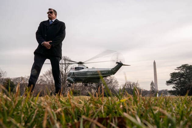 A secret Service agent stands guard as U.S. President Donald Trump departs on Marine One from the White House in Washington, DC on Thursday, January 23, 2020. Trump is traveling to Florida and is expected to appear at the annual winter meeting of the Republican National Committee at the Trump National Doral Resort.  WAP20200123256 KENxCEDENO