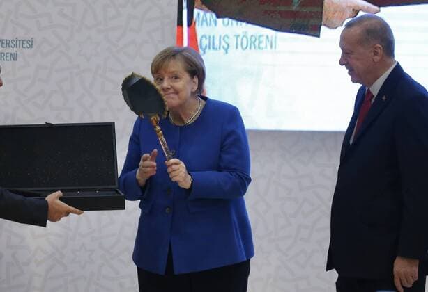 Bilder des Jahres 2020, News 01 Januar News Themen der Woche KW04 News Bilder des Tages Germany Chancellor Angela Merkel and Turkey President Recep Tayyip Erdogan attend opening ceremony of new campus of Turkish-German University in Beykoz City, Istanbul. 16637692