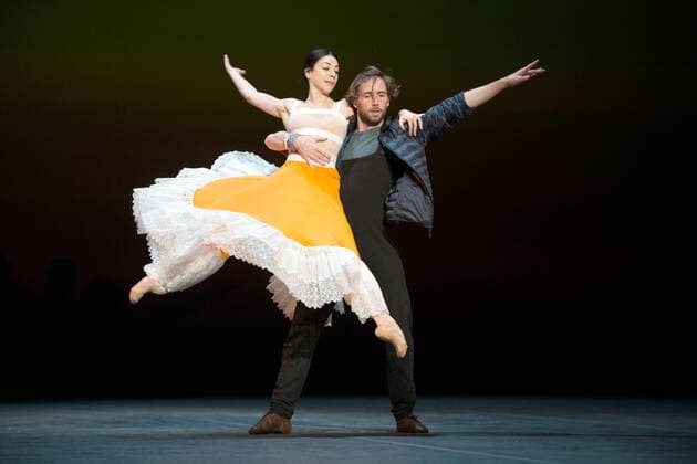 Entertainment Bilder des Tages Ekaterina Krysanova and Artem Ovcharenko attend a photocall before the opening night of the Ballet Icons Gala 2020 at the London Coliseum in London. JANUARY 26th 2020  TSTx20248